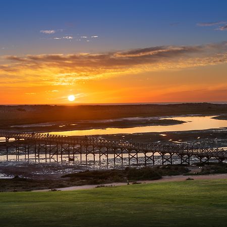 Wyndham Grand Algarve Hotel กิงตาตาโดลาโก ภายนอก รูปภาพ Sunset over the San Marcos River