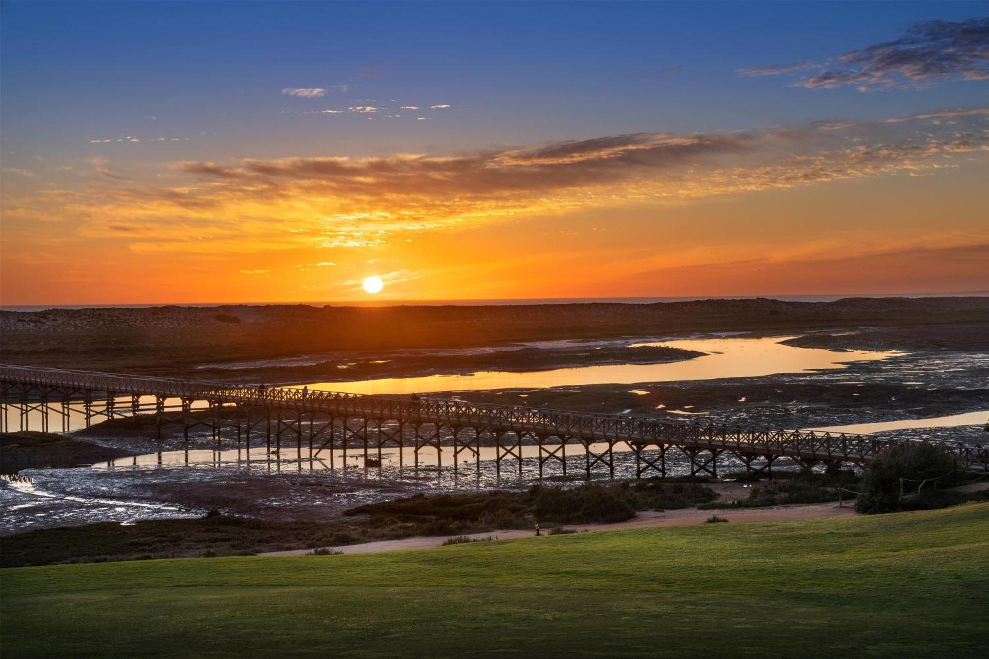 Wyndham Grand Algarve Hotel กิงตาตาโดลาโก ภายนอก รูปภาพ