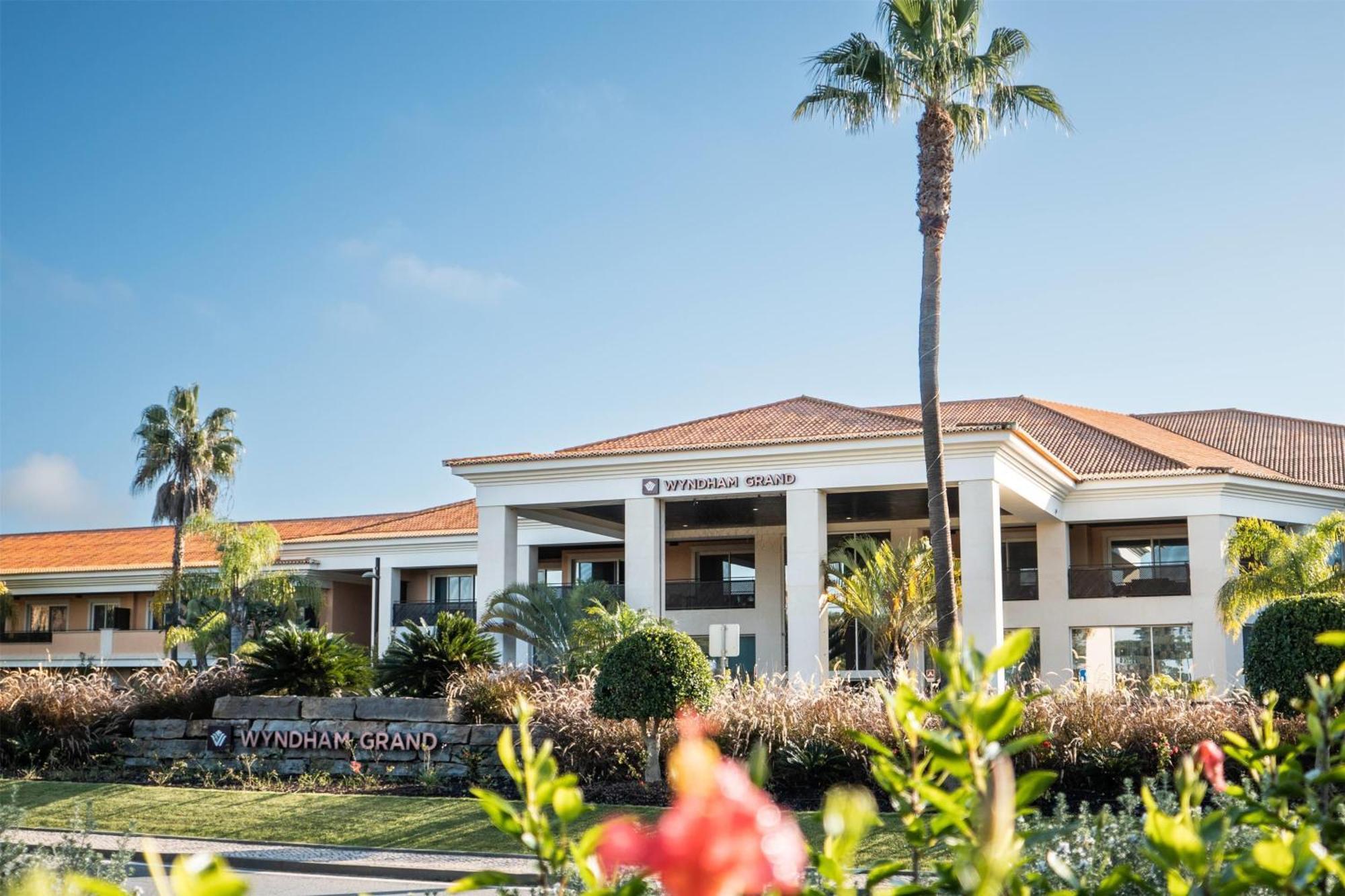 Wyndham Grand Algarve Hotel กิงตาตาโดลาโก ภายนอก รูปภาพ